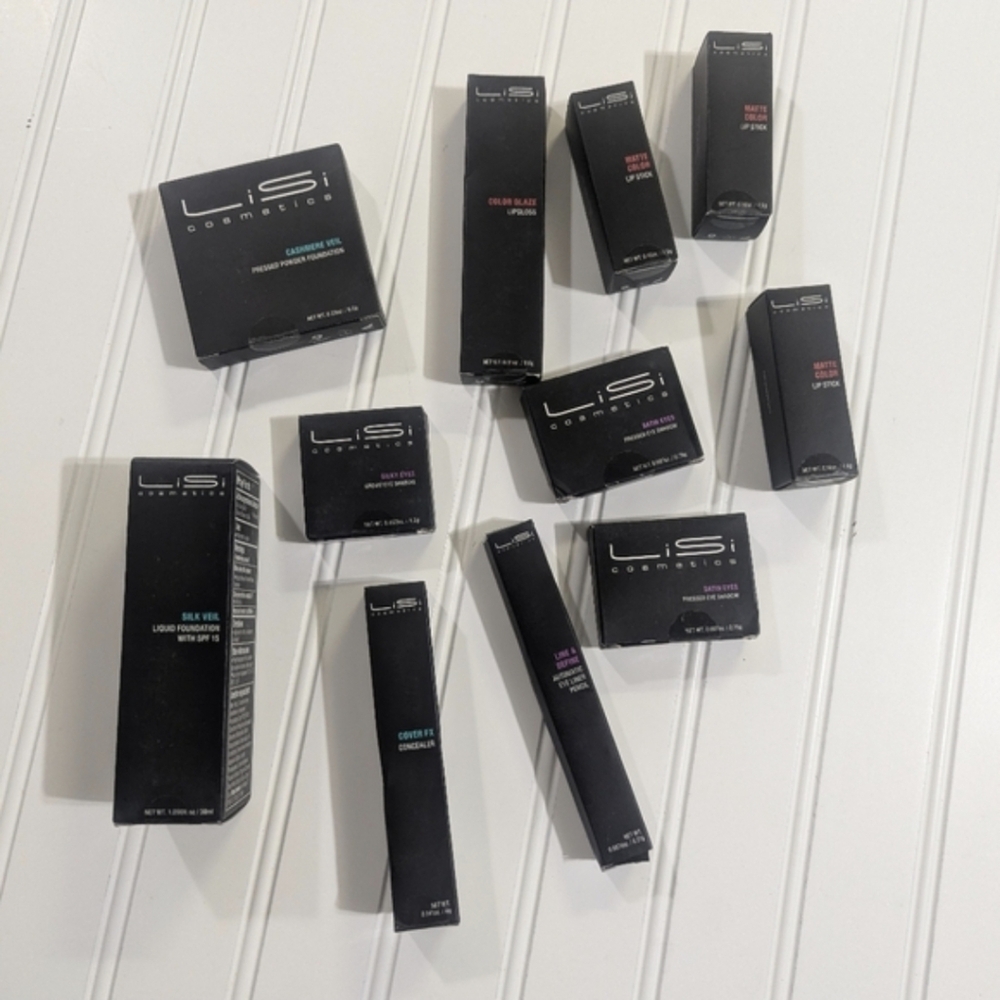 Lisi Cosmetics lot of 11 pieces Eyeshadow Lipstick Foundation Assorted Shades